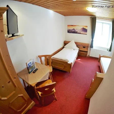 Gaestehaus Siegllehen بيت ضيافة