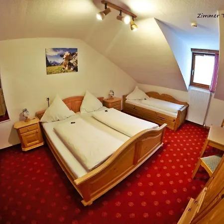 Gaestehaus Siegllehen بيت ضيافة *